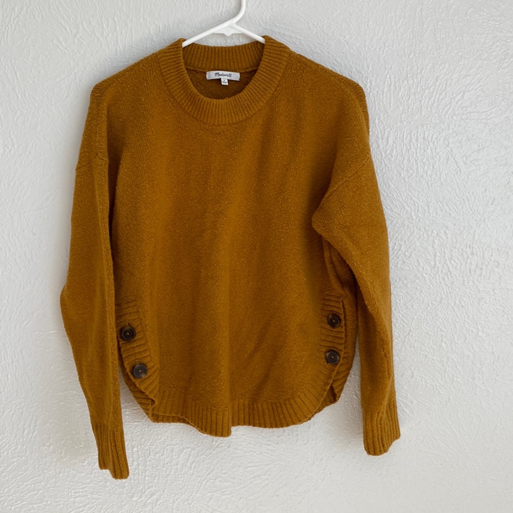 Madewell gold button sweater size small